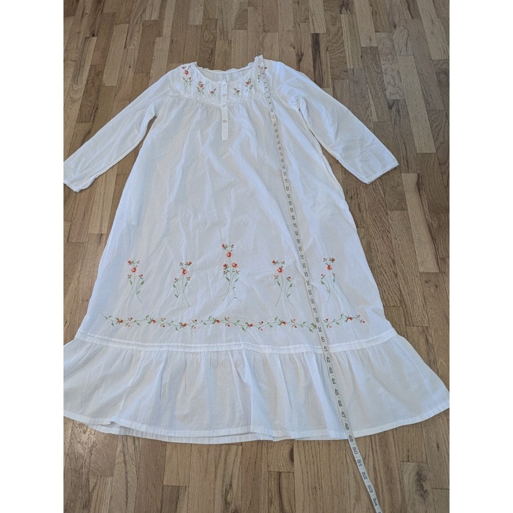 La Cera Long White Nightgown With Embroidery Embellishments Large 100% Cotton - Picture 8 of 16